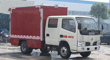 東風(fēng)雙排福瑞卡舞臺車