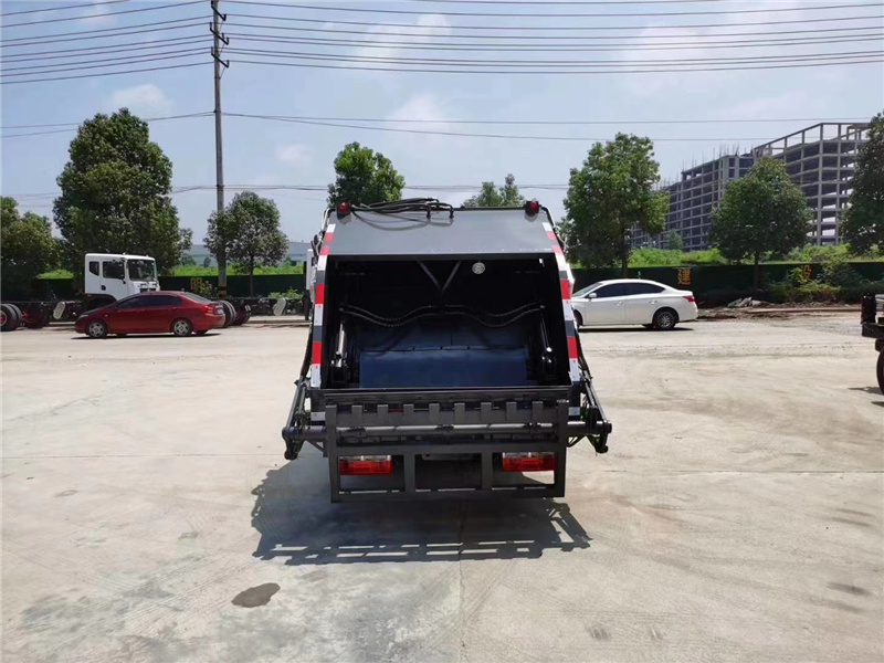 藍牌3.5方壓縮垃圾車